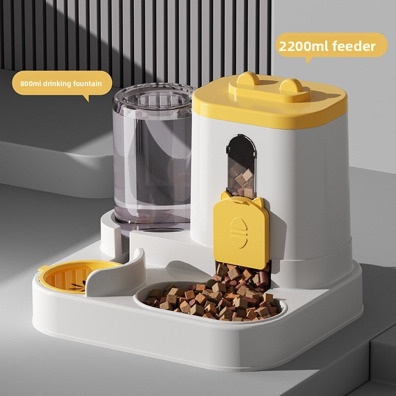 Automatic cat food dispenser